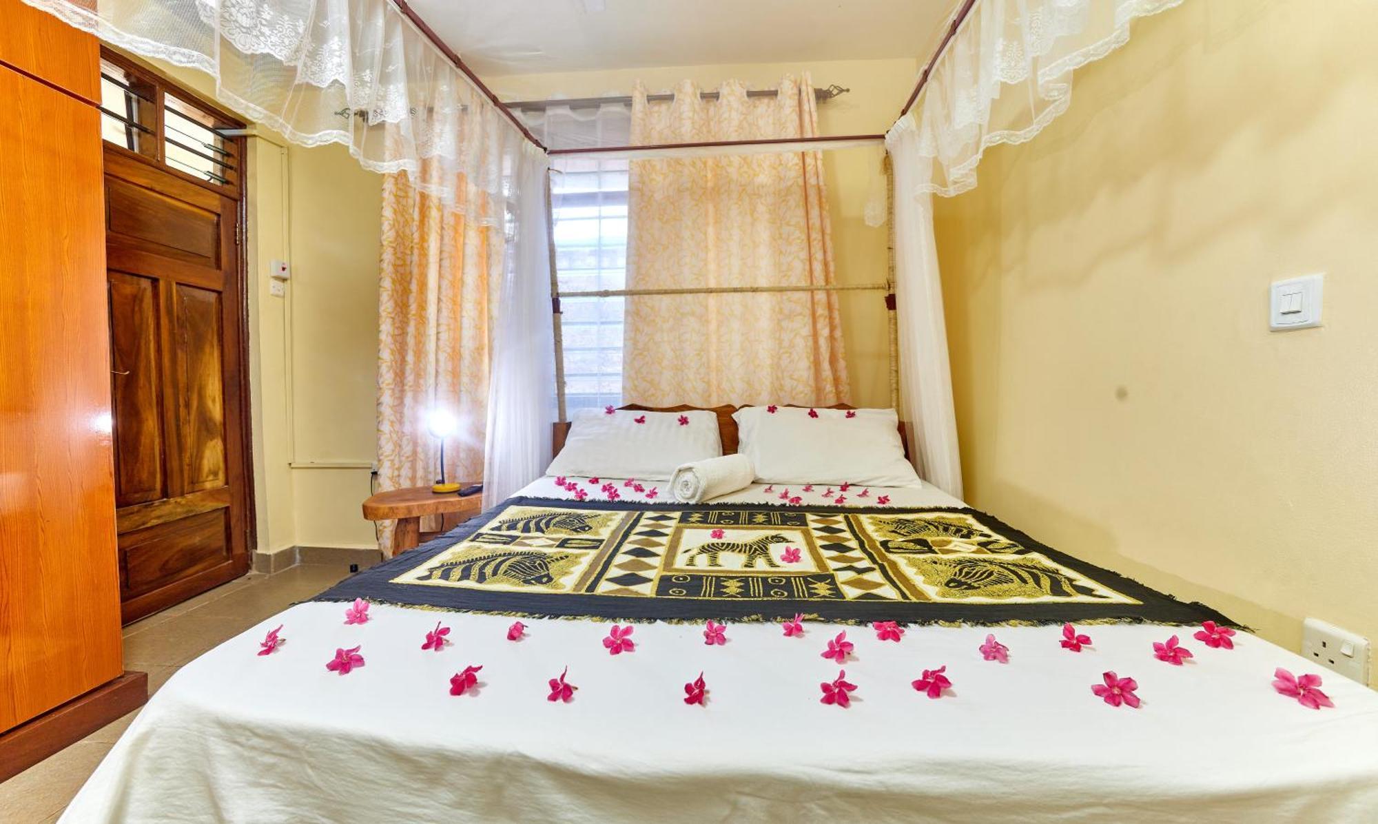 Diani Beach Gold Apartments Buitenkant foto